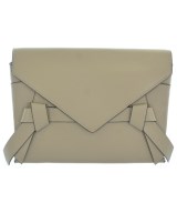 BCBG MAXAZRIA（ビーシービージーマックスアズリア）クラッチバッグ ベージュ サイズ:- レディース/2200607905045