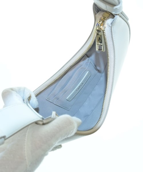 FURLA（フルラ）ショルダーバッグ 白 サイズ:- レディース/2200631977070