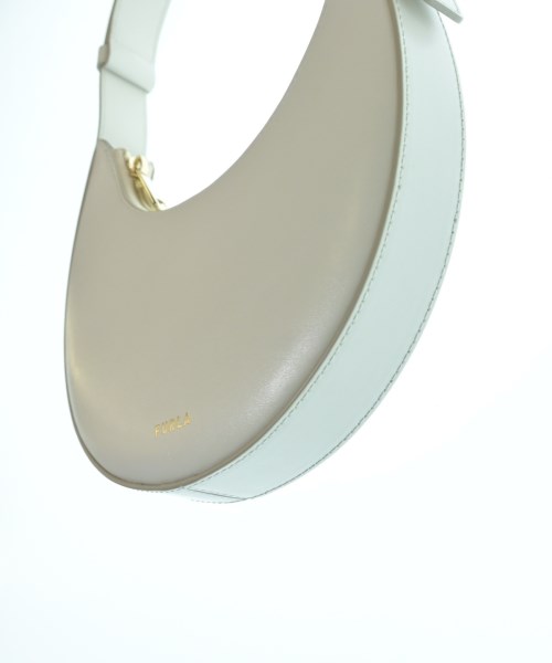 FURLA（フルラ）ショルダーバッグ 白 サイズ:- レディース/2200631977070