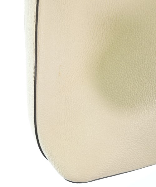 FURLA（フルラ）ショルダーバッグ 白 サイズ:- レディース/2200624370055