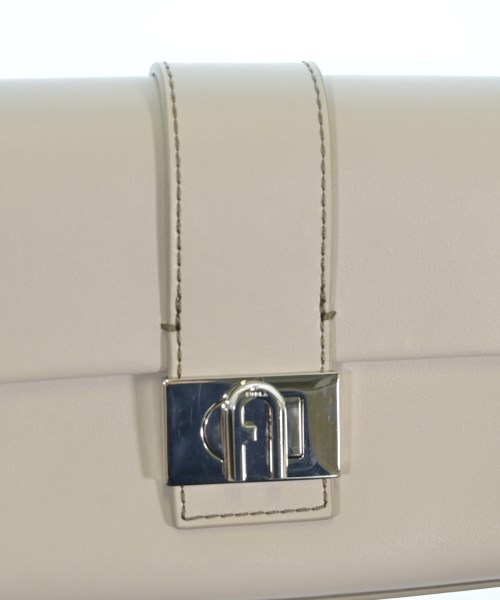 FURLA（フルラ）ショルダーバッグ 白 サイズ:- レディース/2200633675080