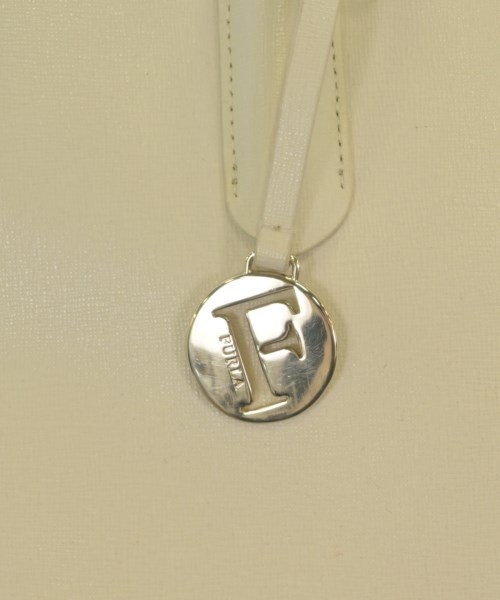 FURLA（フルラ）ハンドバッグ 白 サイズ:- レディース/2200684487205