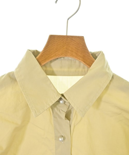 le coeur blanc（ル　クール　ブラン）カジュアルシャツ ベージュ サイズ:38(M位) レディース/2200645923018