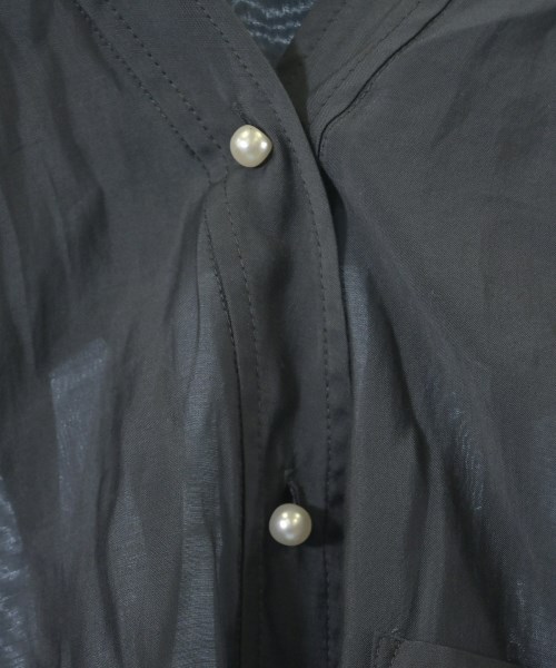 le coeur blanc（ル　クール　ブラン）カジュアルシャツ グレー サイズ:38(M位) レディース/2200662269076