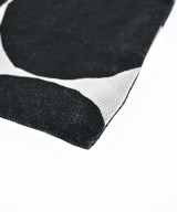 marimekko（マリメッコ）ポーチ 黒 サイズ:- レディース/2200690915266