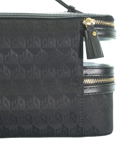 ANYA HINDMARCH（アニヤ　ハインドマーチ）ショルダーバッグ 黒 サイズ:- レディース/2200633338084