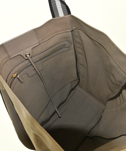 ANYA HINDMARCH（アニヤ　ハインドマーチ）トートバッグ 茶 サイズ:- レディース/2200644191012