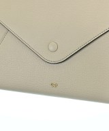 ANYA HINDMARCH（アニヤ　ハインドマーチ）クラッチバッグ ベージュ サイズ:- レディース/2200673234209