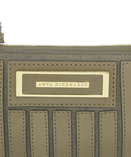 ANYA HINDMARCH（アニヤ　ハインドマーチ）クラッチバッグ グレー サイズ:- レディース/2200695294274