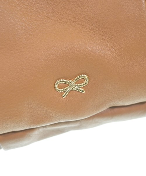 ANYA HINDMARCH（アニヤ　ハインドマーチ）ショルダーバッグ 茶 サイズ:- レディース/2200663397174