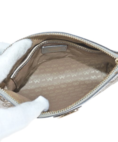 ANYA HINDMARCH（アニヤ　ハインドマーチ）ポーチ シルバー サイズ:- レディース/2200670765027