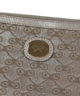ANYA HINDMARCH（アニヤ　ハインドマーチ）ポーチ シルバー サイズ:- レディース/2200670765027