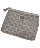 ANYA HINDMARCH ポーチ