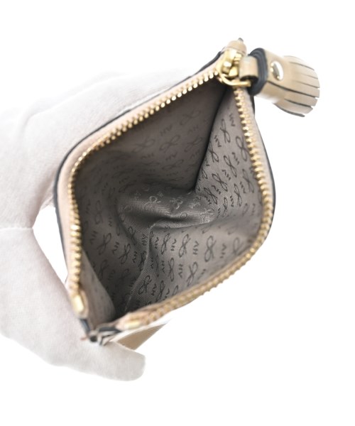 ANYA HINDMARCH（アニヤ　ハインドマーチ）財布・コインケース ベージュ サイズ:- レディース/2200687383023