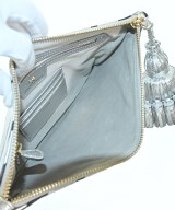 ANYA HINDMARCH（アニヤ　ハインドマーチ）クラッチバッグ シルバー サイズ:- レディース/2200684521145