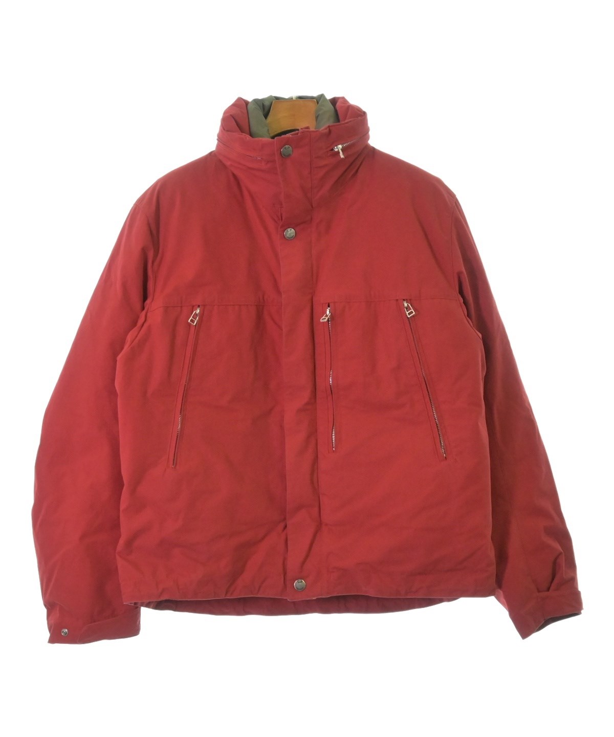 C.P. Company 赤 ジャケット フード付き C.P COMPANY（シーピーカンパニー）ダウンジャケット/ダウン