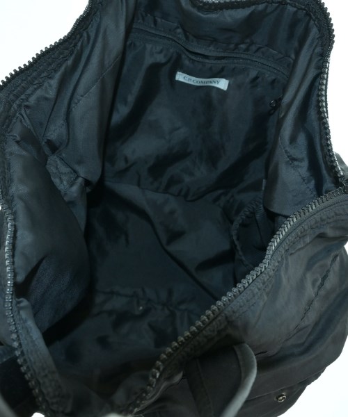 C.P COMPANY（シーピーカンパニー）ショルダーバッグ 黒 サイズ:- メンズ/2200634417023