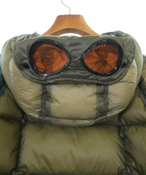 C.P COMPANY（シーピーカンパニー）ダウンジャケット/ダウンベスト カーキ サイズ:L メンズ/2200673101013