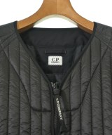 C.P COMPANY（シーピーカンパニー）ダウンジャケット/ダウンベスト 黒 サイズ:M メンズ/2200658683015