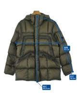 C.P COMPANY（シーピーカンパニー）ダウンジャケット/ダウンベスト カーキ サイズ:M メンズ/2200665607011
