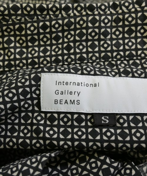 International Gallery BEAMS（インターナショナルギャラリービームス）カジュアルシャツ 黒 サイズ:S メンズ/2200730840404