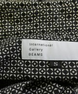 International Gallery BEAMS（インターナショナルギャラリービームス）カジュアルシャツ 黒 サイズ:S メンズ/2200730840404