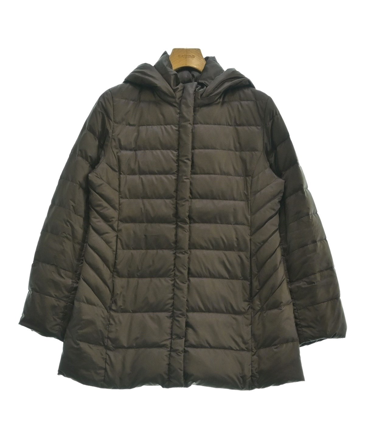 UNTITLED アンタイトル ワールド イタリア製 ダウンベスト 2 UNTITLED アンタイトル ワールド イタリア製 ダウンベスト 2 - メルカリ