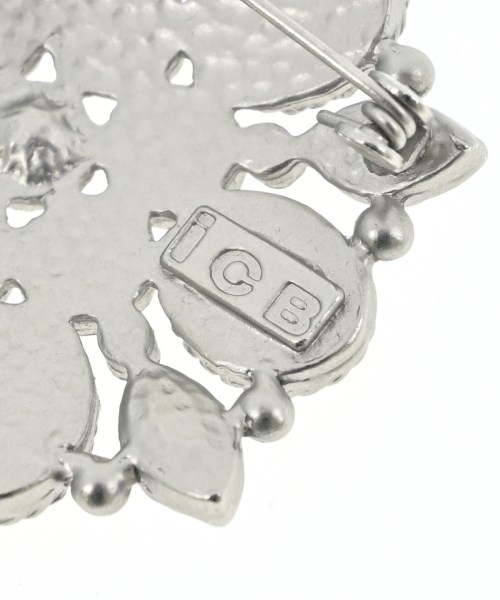 I C B（アイシービー）ブローチ・コサージュ オレンジ サイズ:- レディース/2200639918112