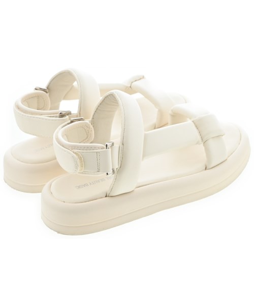 NATURAL BEAUTY BASIC（ナチュラルビューティーベーシック）サンダル 白 サイズ:M(23.5cm位) レディース/2200714443041