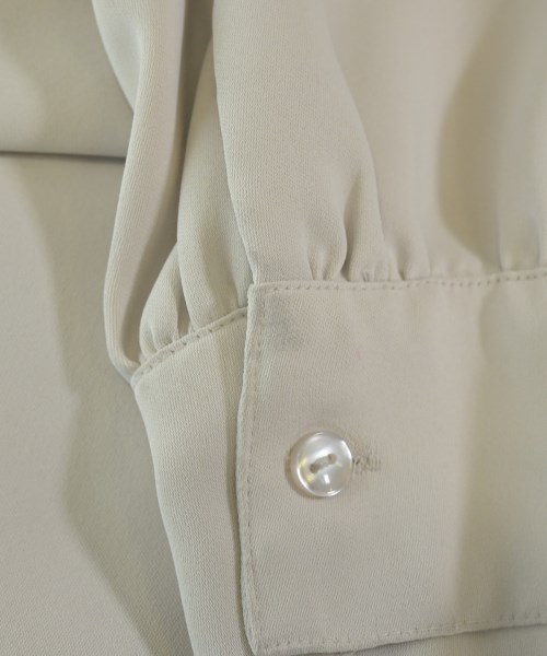 NATURAL BEAUTY BASIC（ナチュラルビューティーベーシック）ブラウス グレー サイズ:M レディース/2200689314032
