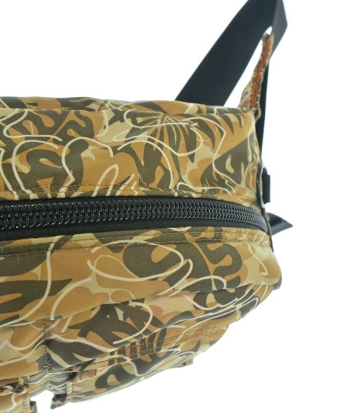 A BATHING APE（アベイシングエイプ）ショルダーバッグ ベージュ サイズ:- メンズ/2200703788177