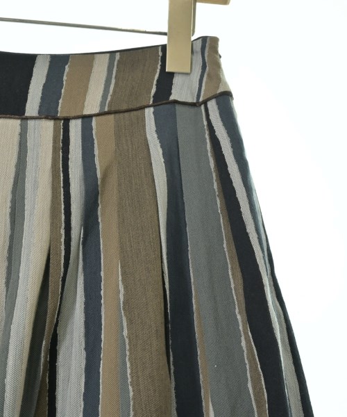 mina perhonen（ミナペルホネン）ひざ丈スカート グレー サイズ:38(M位) レディース/2200631303114