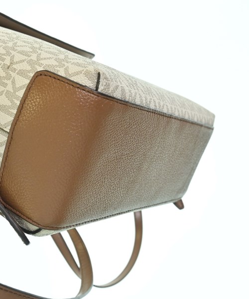 MICHAEL MICHAEL KORS（マイケルマイケルコース）バックパック・リュック 白 サイズ:- レディース/2200619792053