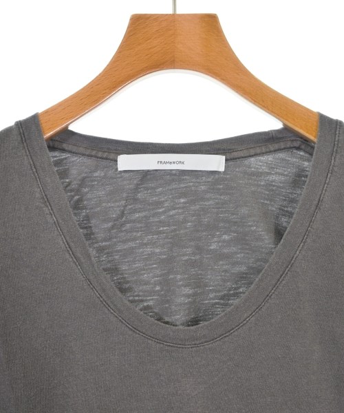 FRAMeWORK（フレームワーク）Tシャツ・カットソー グレー サイズ:-(M位) レディース/2200618734047