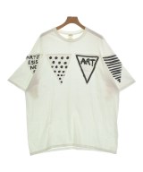 ART IS RESISTANCE by Naco Paris Tシャツ・カットソー