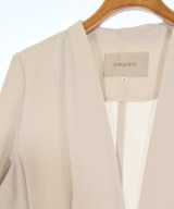 JUSGLITTY（ジャスグリッティ）ノーカラージャケット ベージュ サイズ:2(M位) レディース/2200687591015