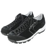 White Mountaineering スニーカー