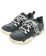 White Mountaineering スニーカー
