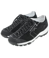 White Mountaineering スニーカー