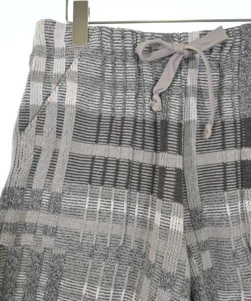 White Mountaineering（ホワイトマウンテニアリング）ショートパンツ グレー サイズ:1(M位) メンズ/2200548384251