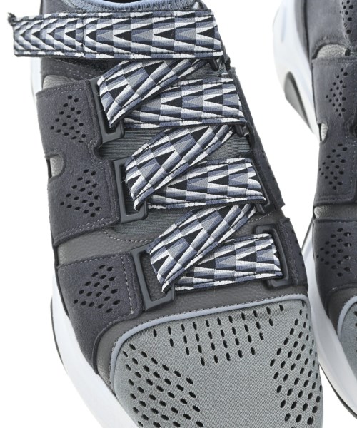 White Mountaineering（ホワイトマウンテニアリング）スニーカー グレー サイズ:-(26cm位) メンズ/2200694385065