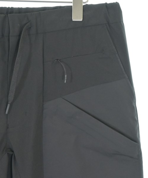 White Mountaineering（ホワイトマウンテニアリング）ショートパンツ 黒 サイズ:2(L位) メンズ/2200696863622