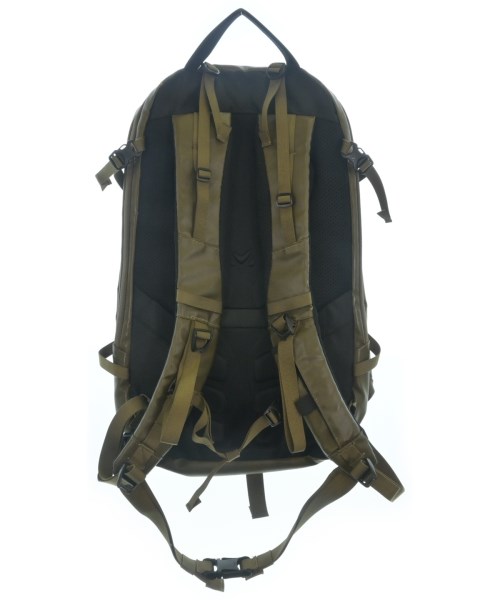 White Mountaineering（ホワイトマウンテニアリング）バックパック・リュック カーキ サイズ:- メンズ/2200640399177