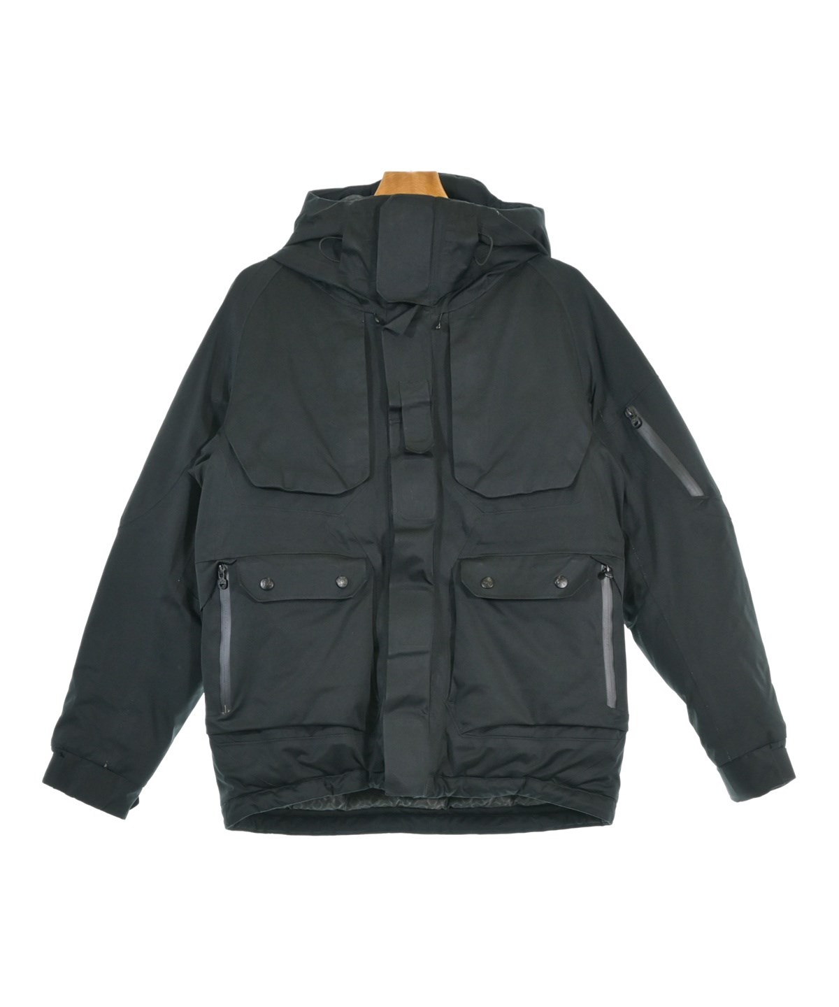 White Mountaineering（ホワイトマウンテニアリング）ダウンジャケット