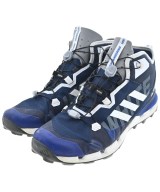 White Mountaineering スニーカー