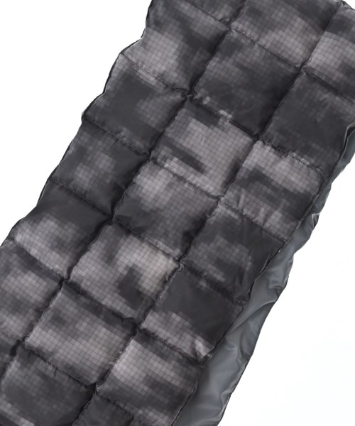 White Mountaineering（ホワイトマウンテニアリング）マフラー グレー サイズ:F メンズ/2200681968585