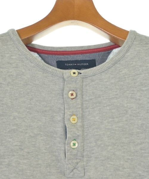 TOMMY HILFIGER（トミーヒルフィガー）Tシャツ・カットソー グレー サイズ:M メンズ/2200709099017