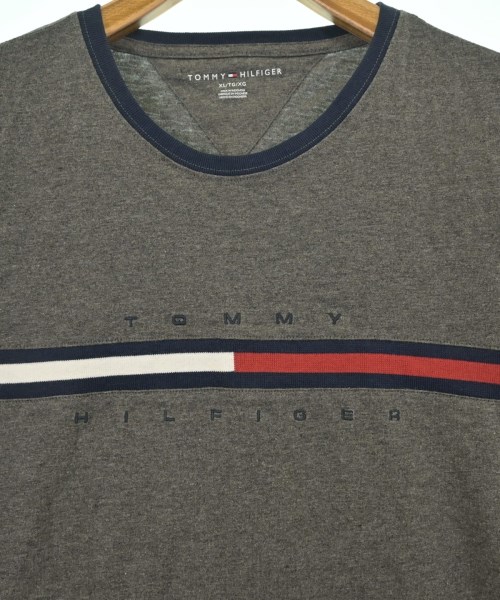 TOMMY HILFIGER（トミーヒルフィガー）Tシャツ・カットソー グレー サイズ:XL メンズ/2200660209067