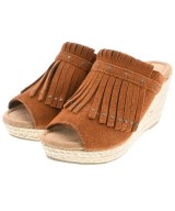 MINNETONKA サンダル
