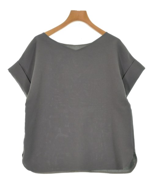 ティアラ(Tiara)のTiara Tシャツ・カットソー